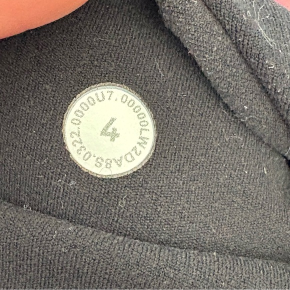 Lululemon Align Reversible Bra *Light Support, A/B Cups Black - Picture 6 of 6